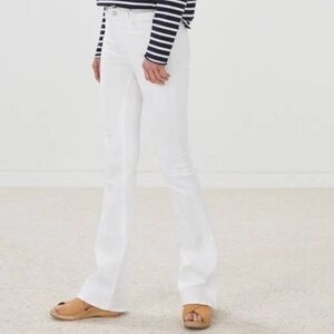 M.i.h. Power White Marakesh Stretch
Slim Kick Flare Boot cut Jean Sz 29